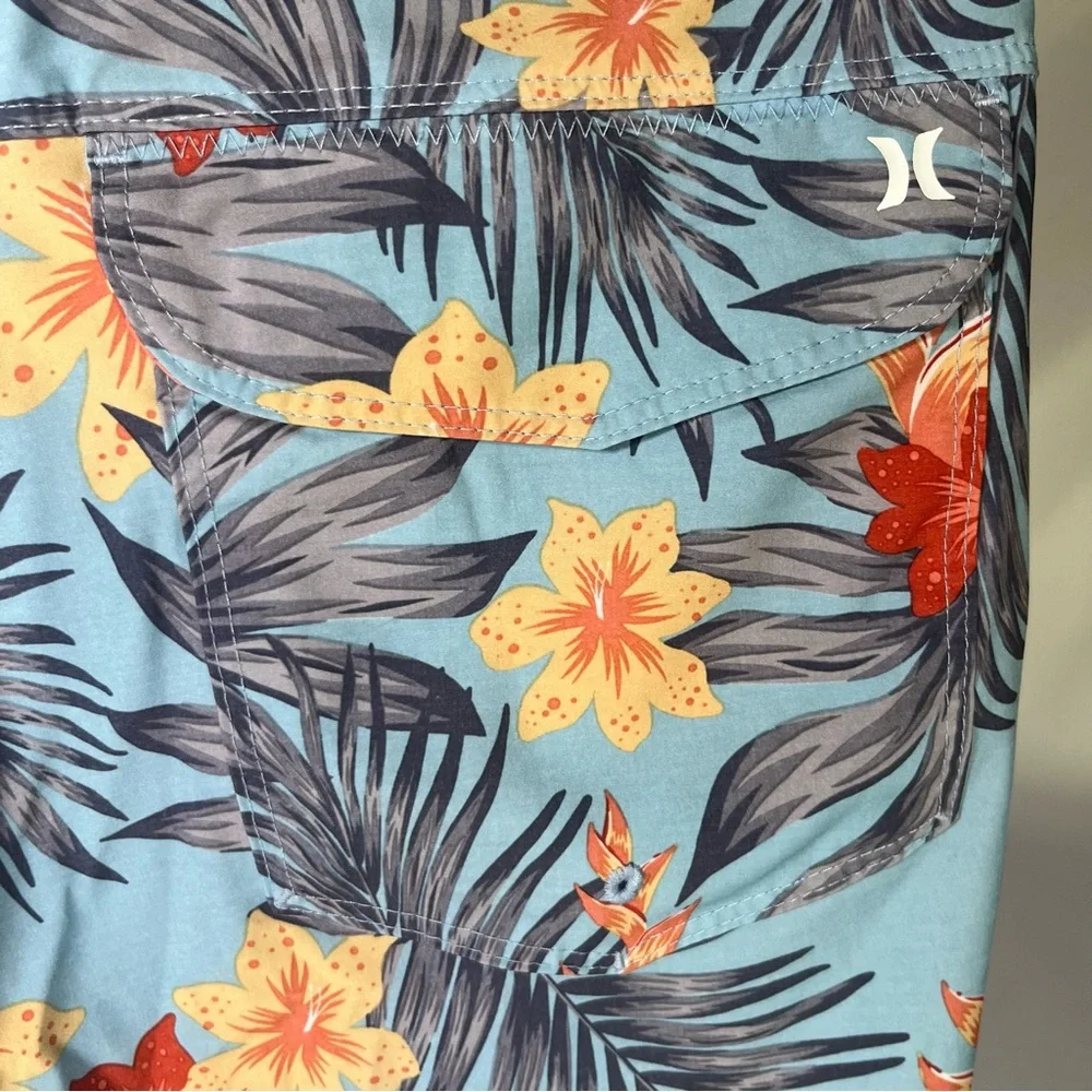 Hurley Men's Hawaiian Floral Board Shorts Light Blue, Yellow, Red‎ Flowers Sz 30
